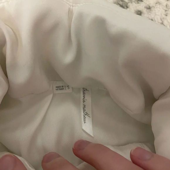 Travis Mathew womens puffer jacket - Picture 3 of 3